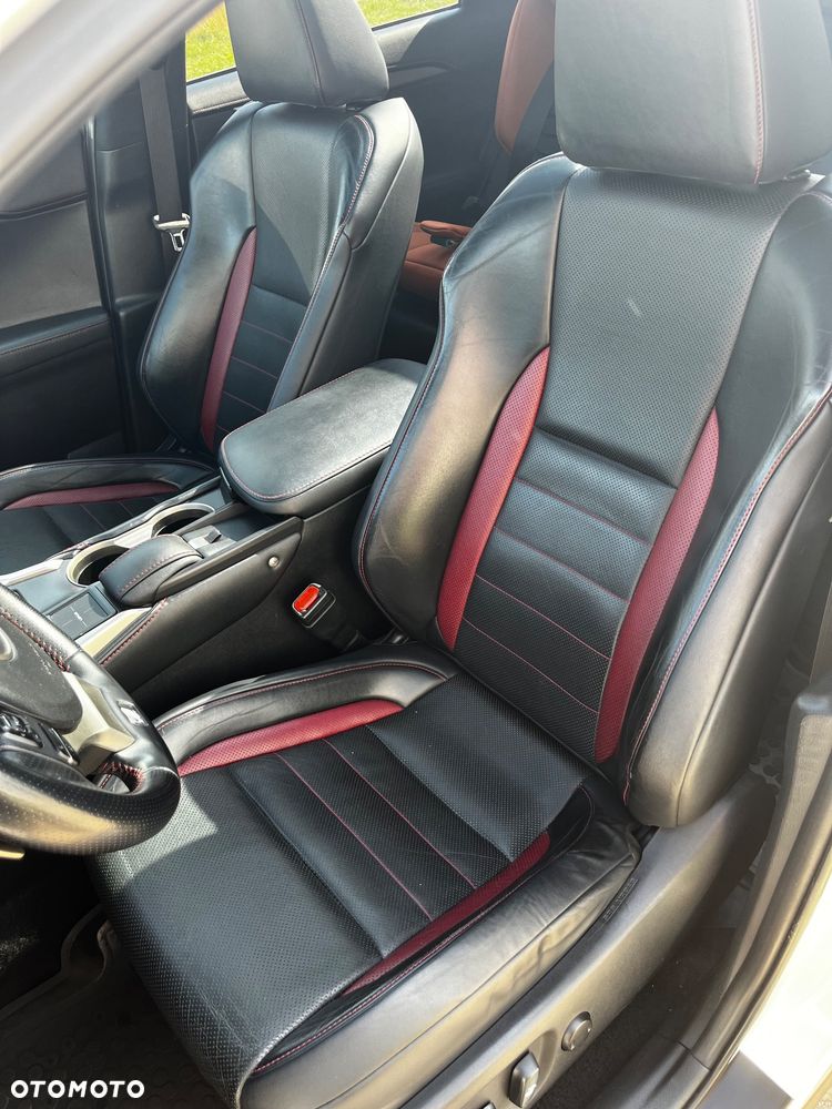 Lexus NX 300h F Sport AWD - 17