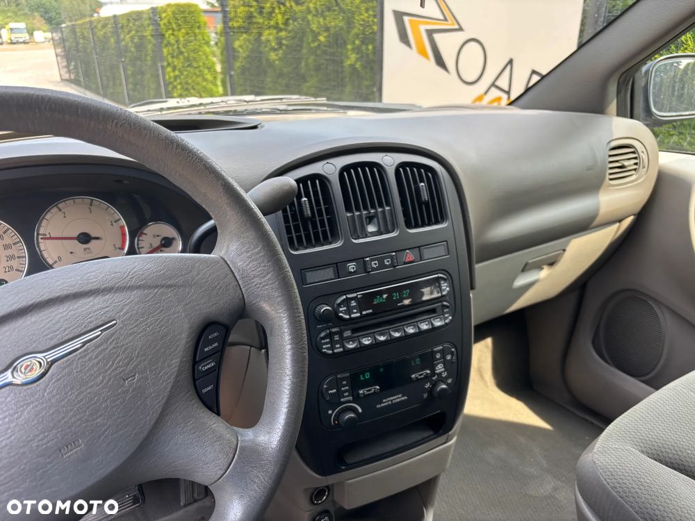 Chrysler Grand Voyager 2.8 CRD LX - 8
