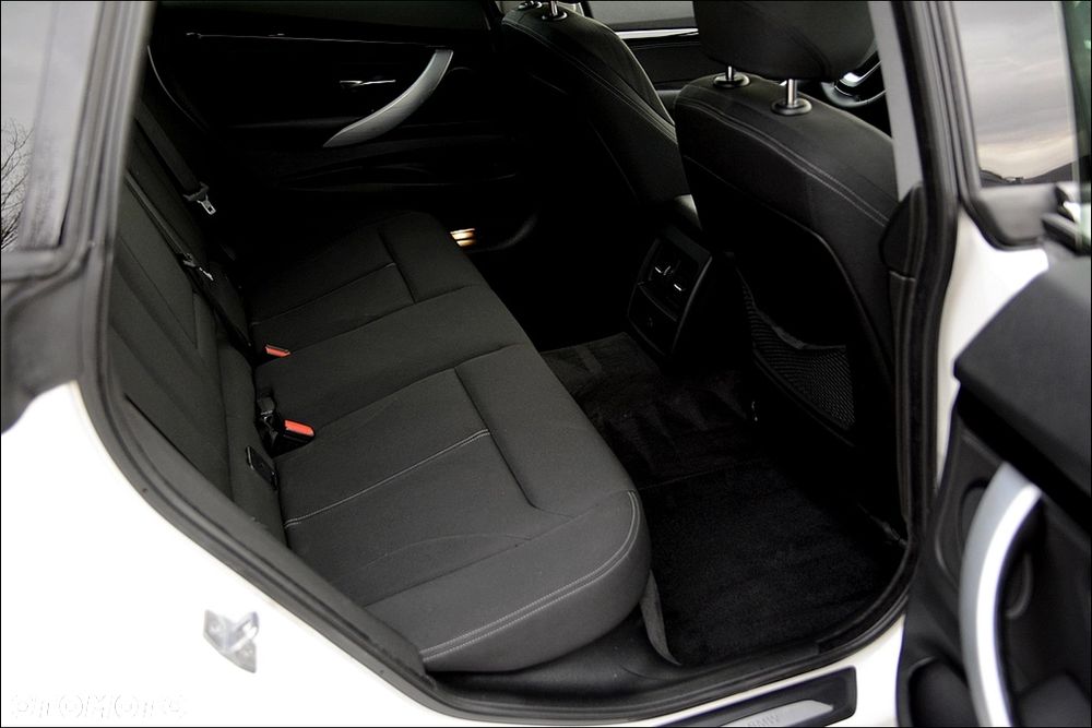 BMW 3GT 318d Luxury Line - 24