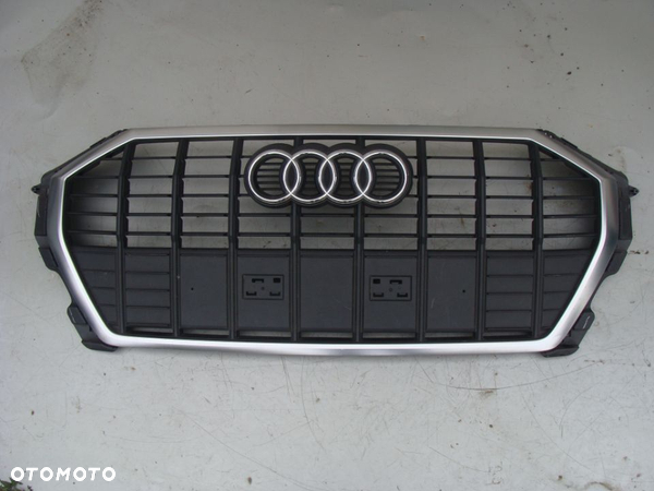 AUDI Q3 II  ATRAPA CHŁODNICY GRILL 83A853651