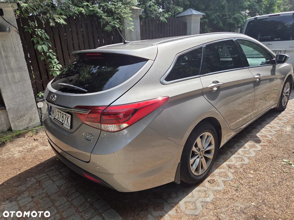Hyundai i40 1.7 CRDi Comfort DCT - 2