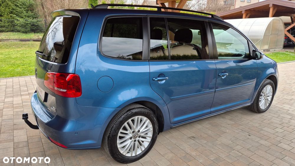 Volkswagen Touran 1.6 TDI DPF Highline - 2