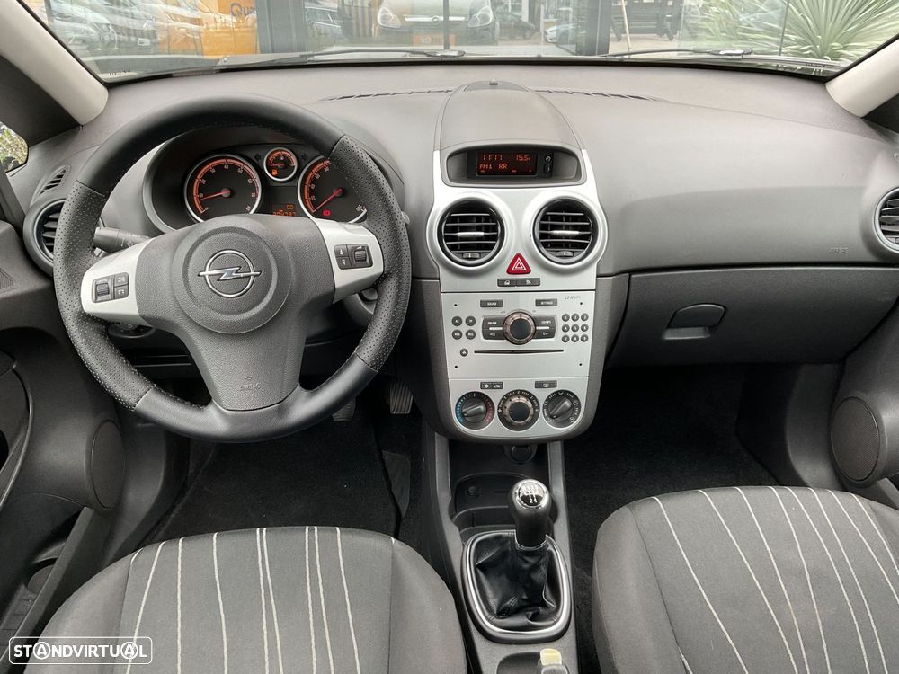 Opel Corsa 1.2 Enjoy - 19