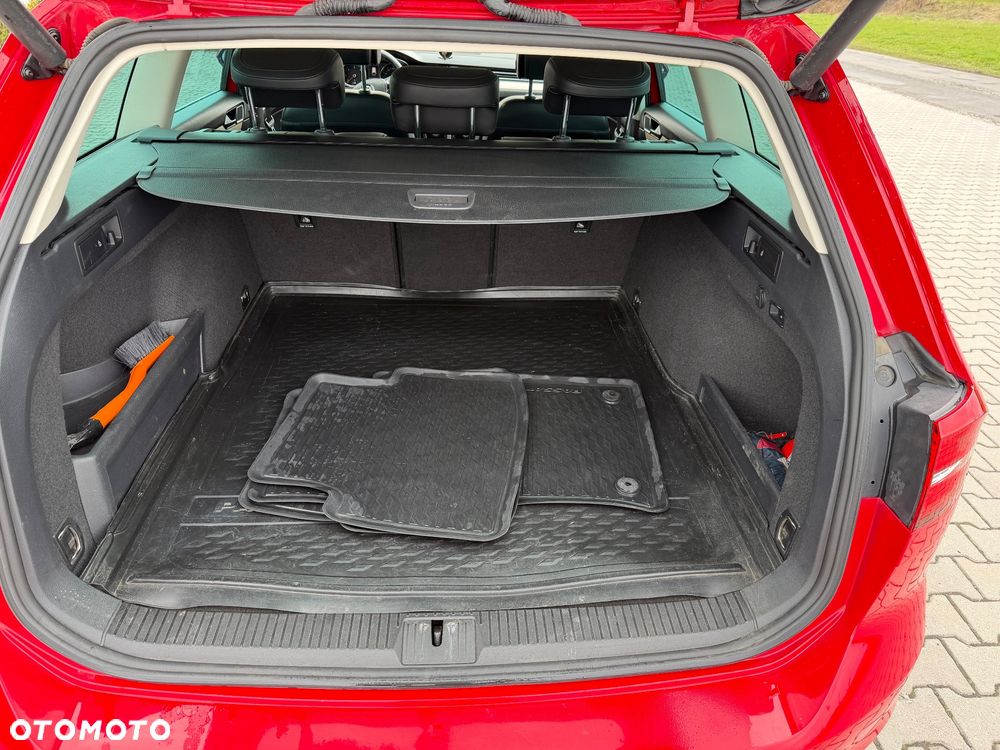 Volkswagen Passat 2.0 TDI SCR 4Mot DSG Highline - 5