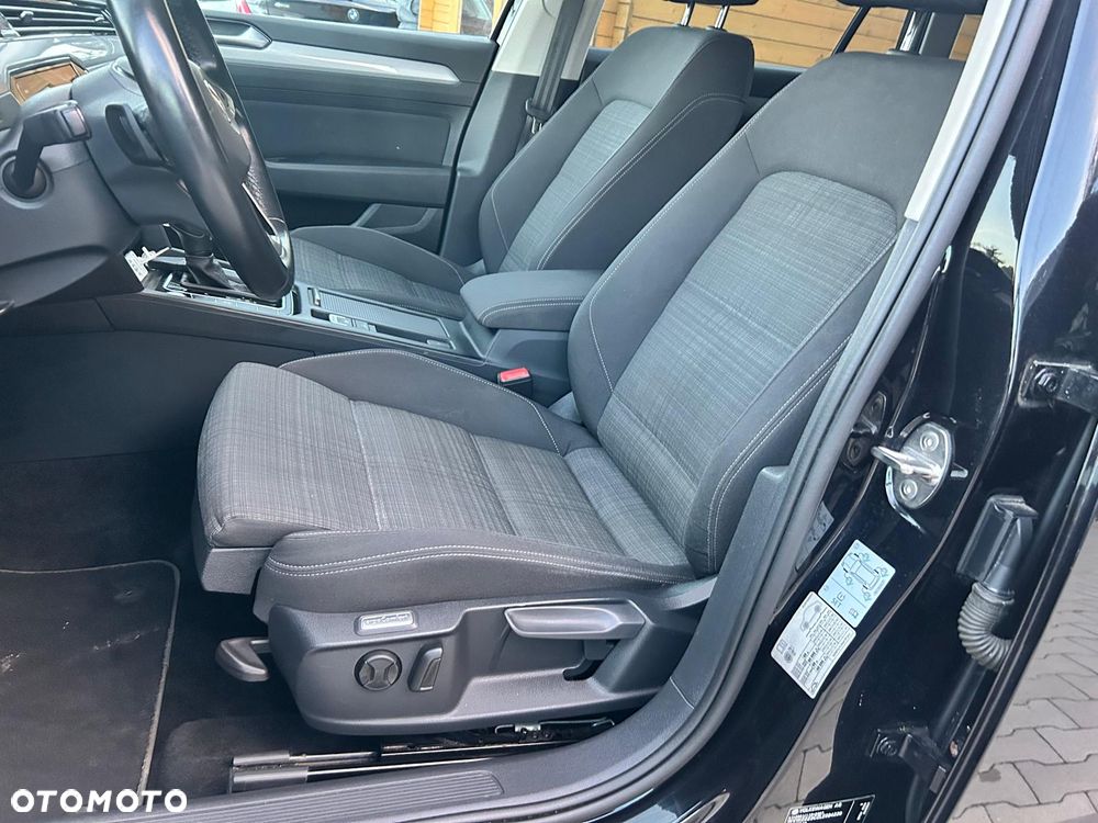 Volkswagen Passat 1.5 TSI OPF DSG Comfortline - 20