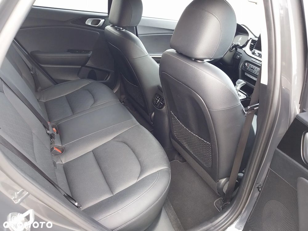 Kia XCeed 1.6 T-GDI OPF DCT7 PLATINUM - 25