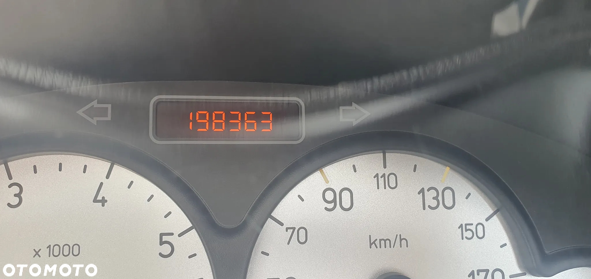 Peugeot 206 CC 1.6 - 13