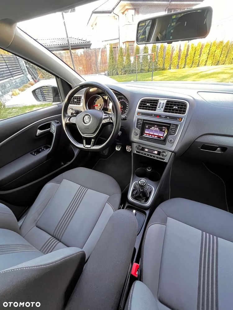 Volkswagen Polo - 15