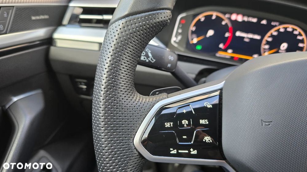 Volkswagen Arteon 2.0 TDI R-Line DSG - 19