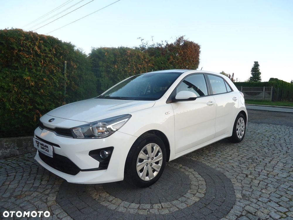 Kia Rio - 1