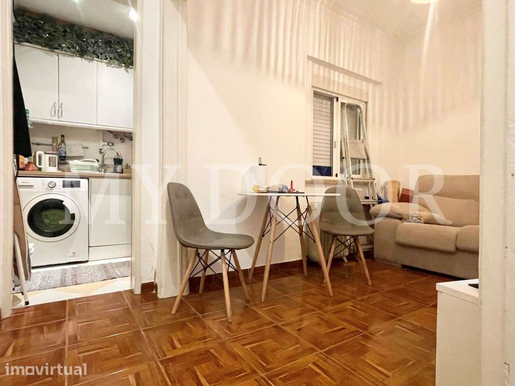 Apartamento T1- Moscavide - Bom Estado de Conservação - Terraço - Grande imagem: 2/21