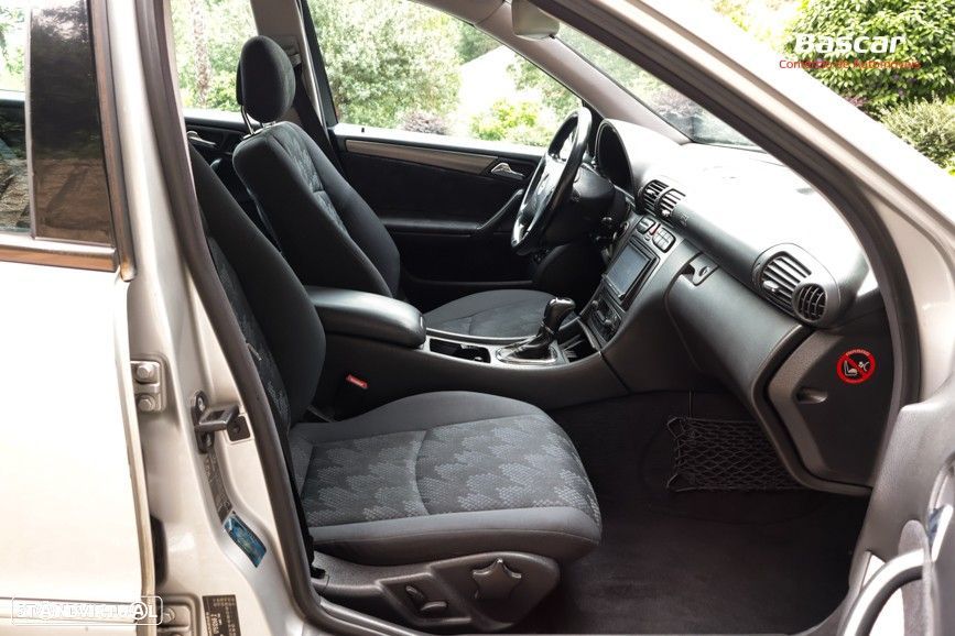 Mercedes-Benz C 220 - 12