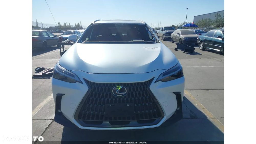 Lexus NX - 2