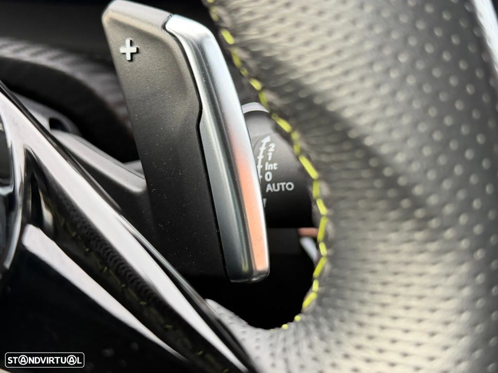 Peugeot 2008 PureTech 155 EAT8 GT Pack - 10