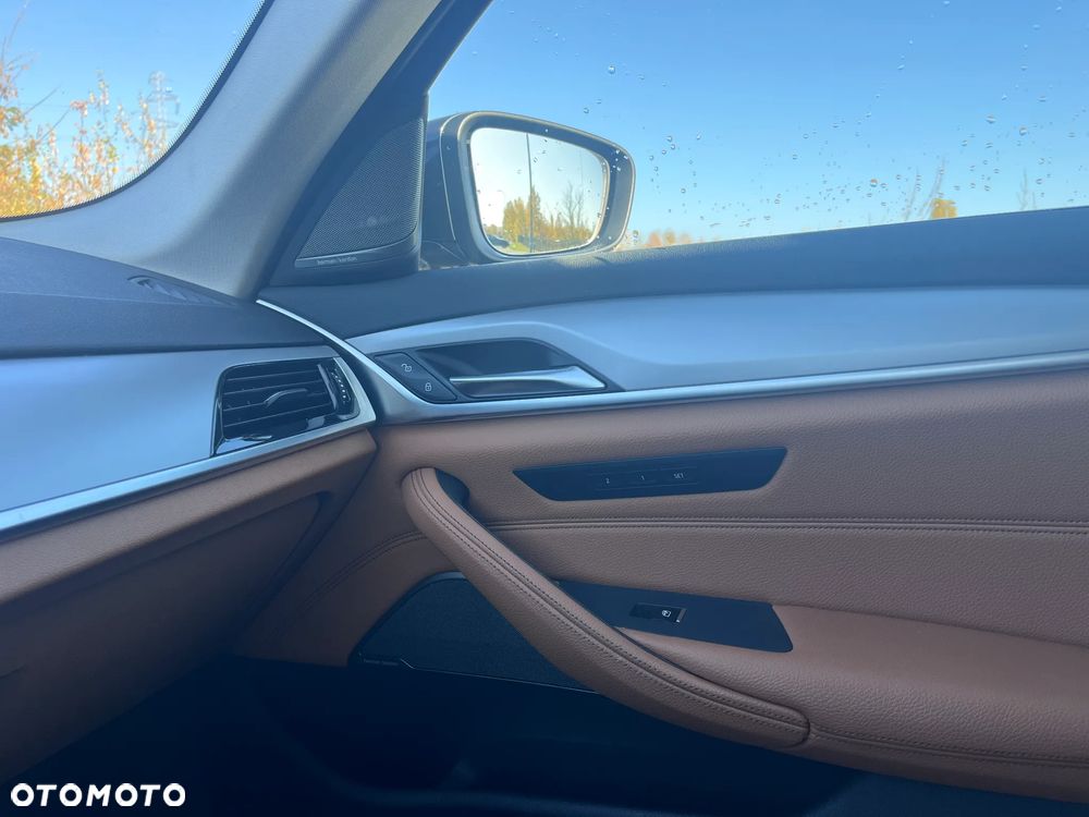 BMW Seria 5 - 29