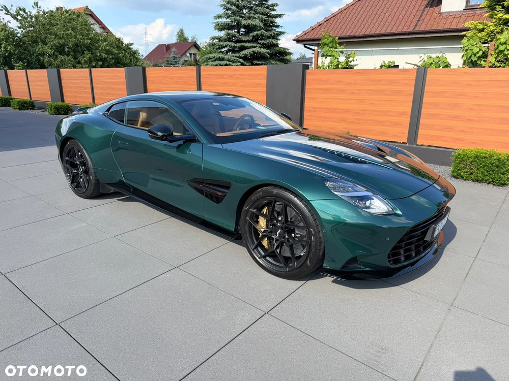 Aston Martin Vanquish - 3