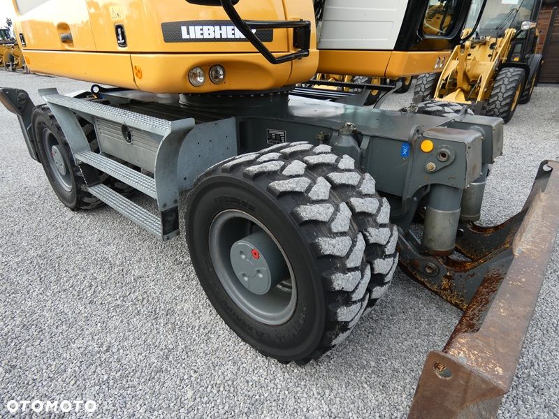 Liebherr 914 Compact / Super Stan / Speeder 30km/h / Łapy + pług / - 24