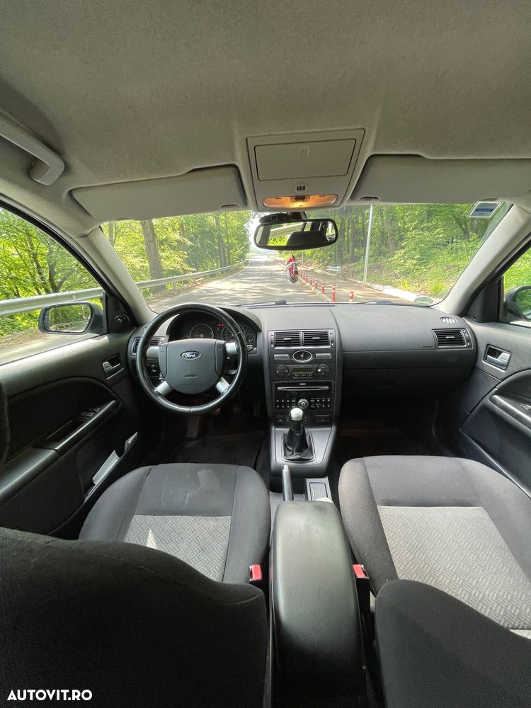Ford Mondeo Wagon 2.0TDCi Trend - 11