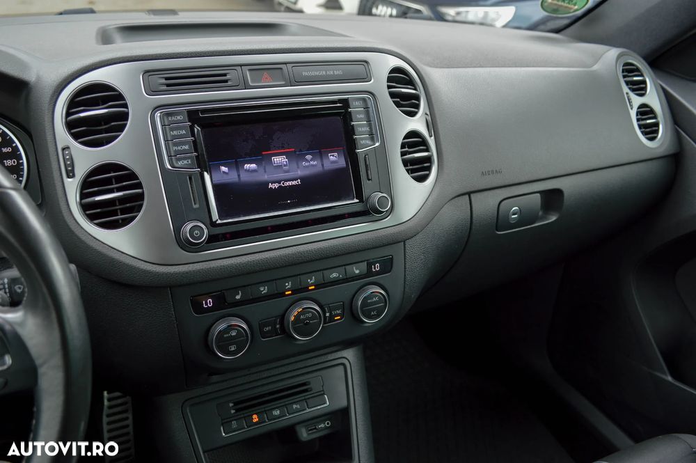 Volkswagen Tiguan 2.0 TDI SCR 4MOTION BlueMotion Technology DSG Sport & Style - 14
