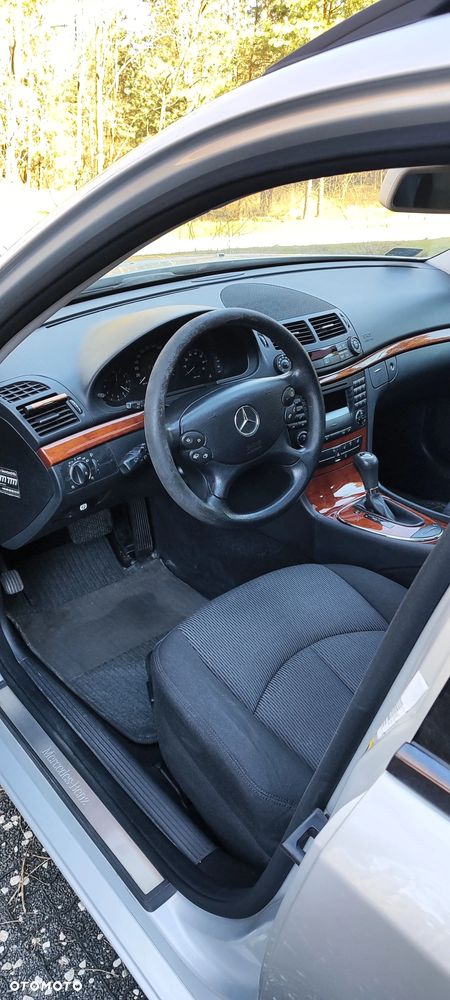 Mercedes-Benz Klasa E 200 Kompressor Automatik Classic - 18