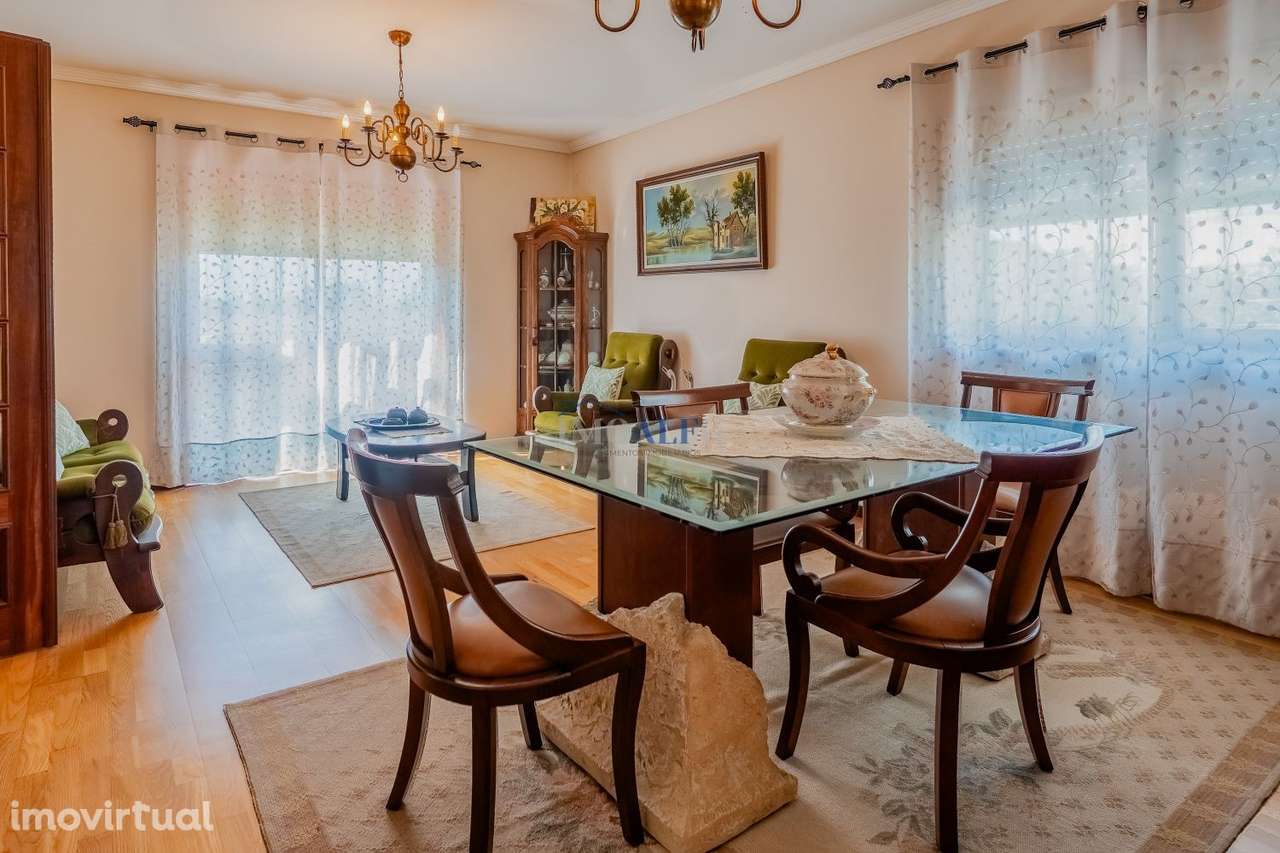 Moradia T5 em Santa Joana perto do centro de Aveiro - Grande imagem: 2/50