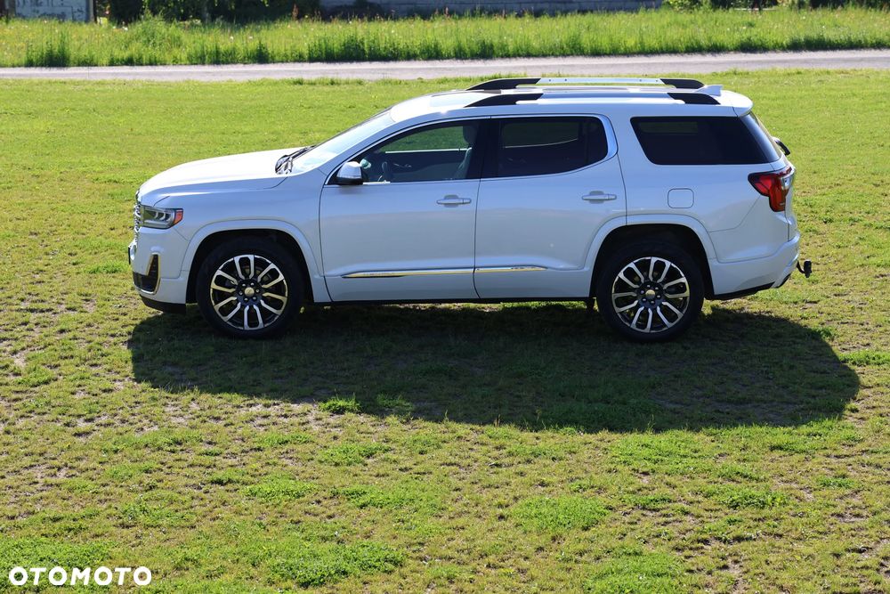 GMC Acadia - 7