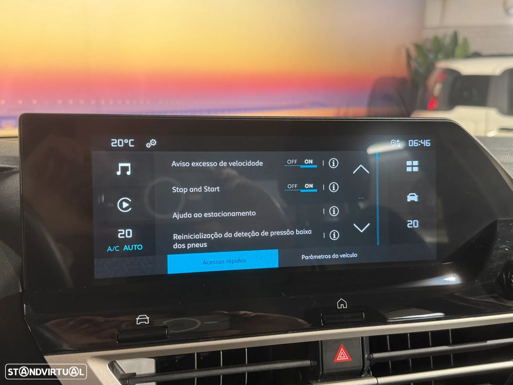 Citroën C4 X 1.2 PureTech Plus EAT8 - 29