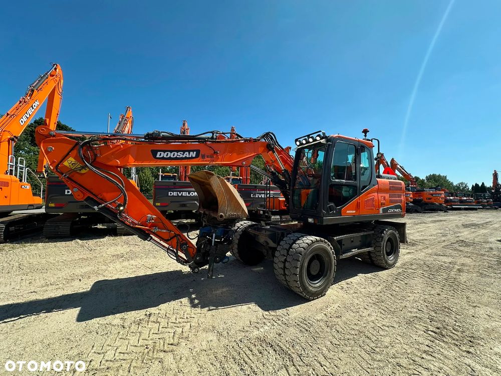 Doosan DX140W-5 - 14
