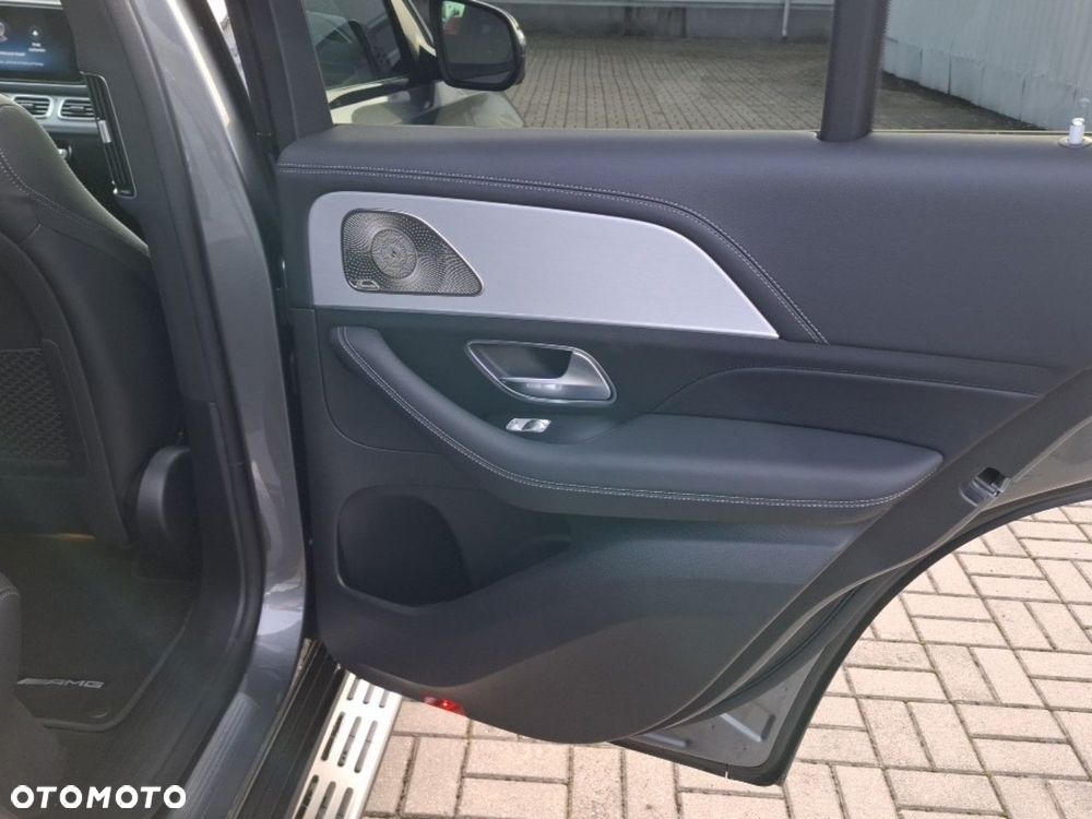 Mercedes-Benz GLE - 22