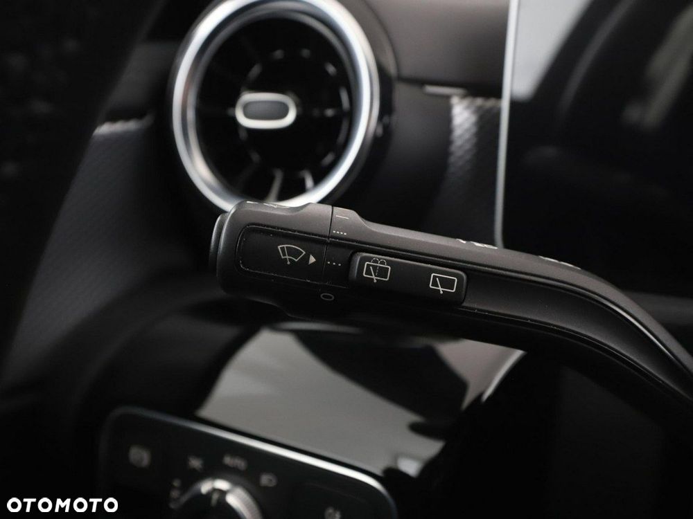 Mercedes-Benz CLA 200 d 8G-DCT Progressive - 35