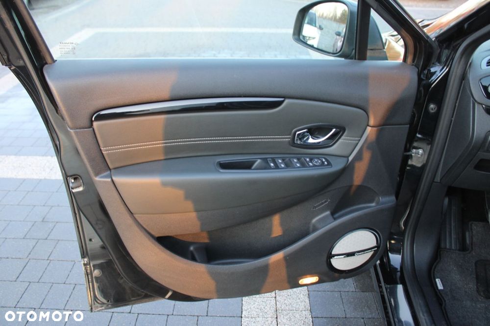 Renault Grand Scenic - 20