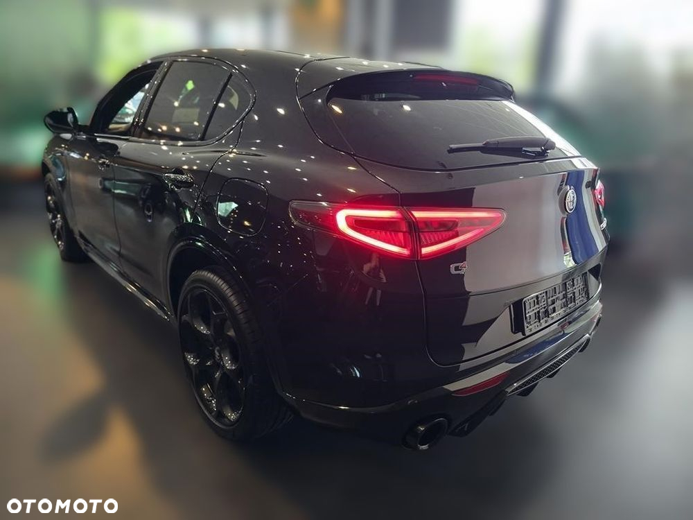 Alfa Romeo Stelvio 2.0 Turbo Veloce Q4 - 6