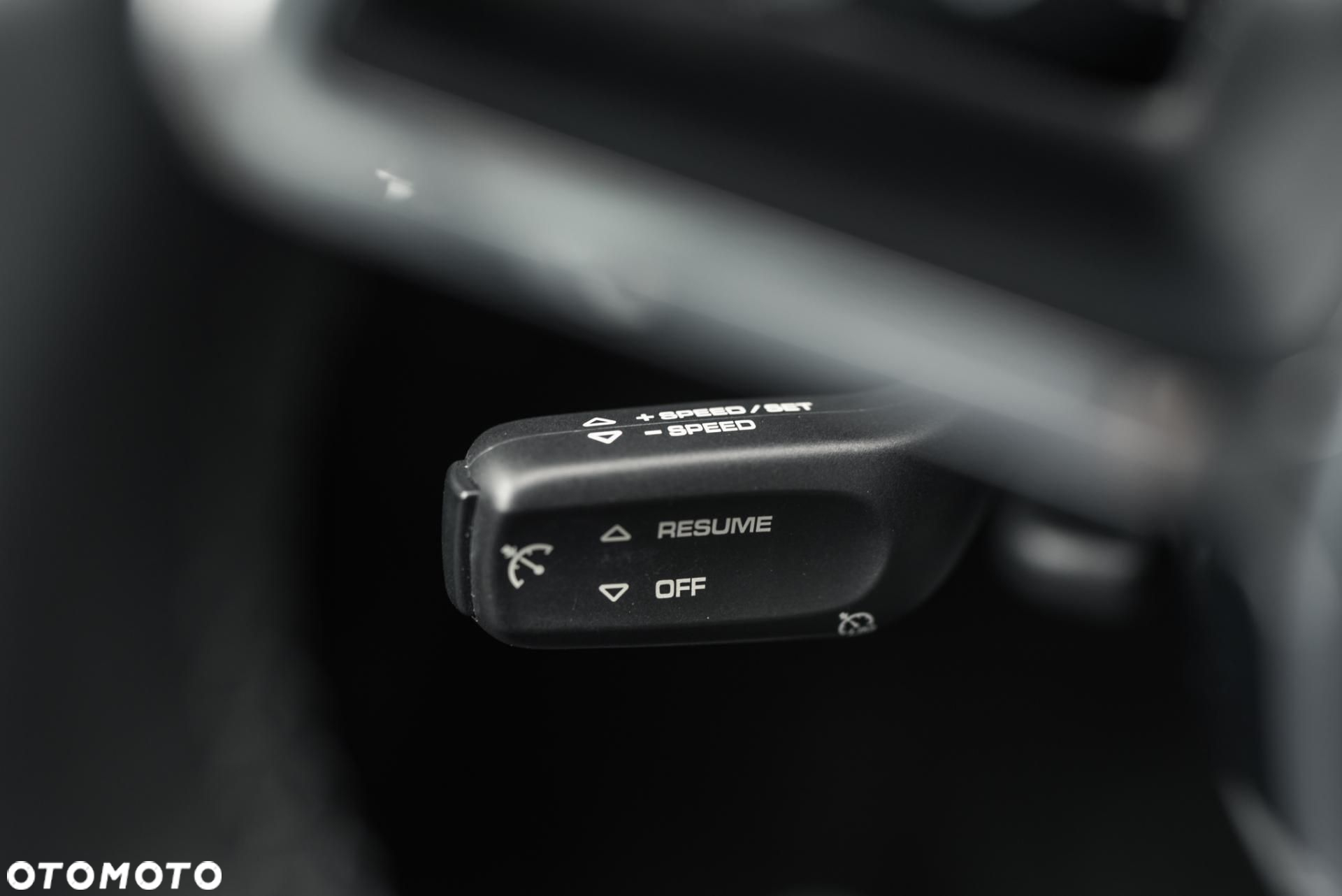 Porsche Macan - 26
