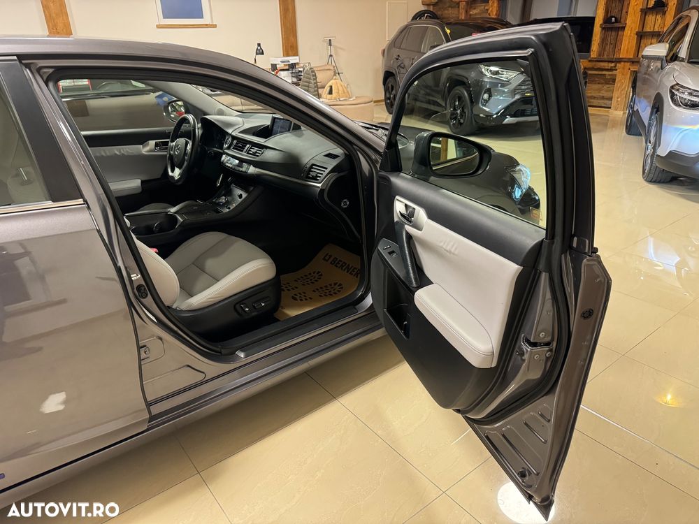 Lexus CT 200h Aut. Luxury - 9