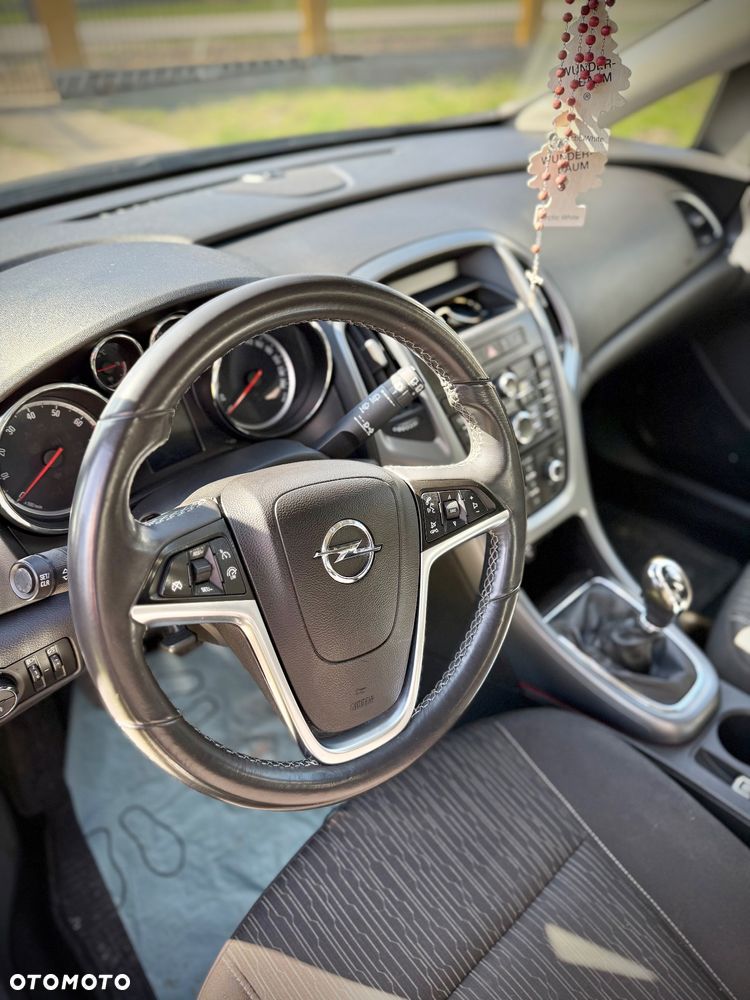 Opel Astra 1.4 T Enjoy - 8