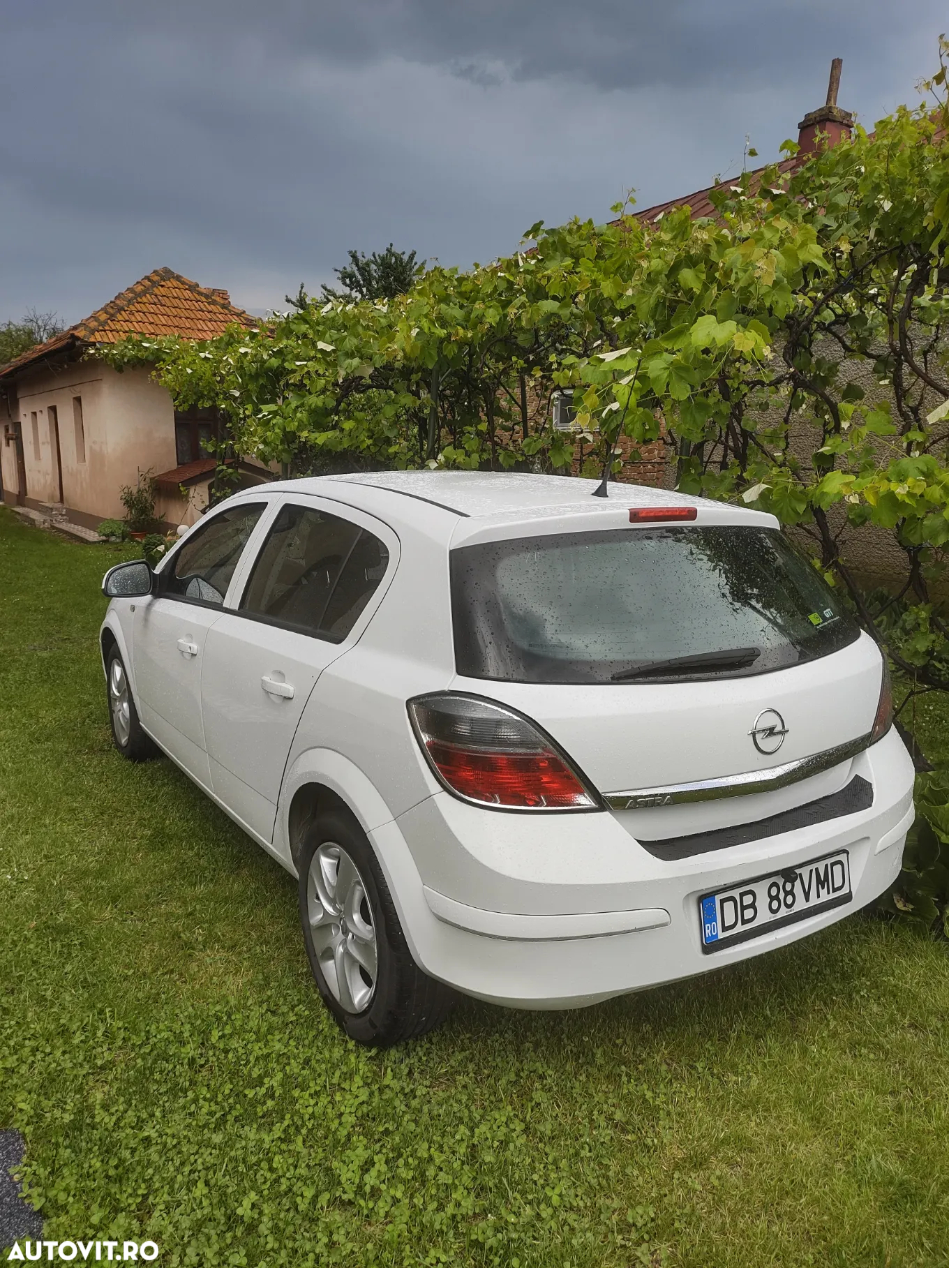 Opel Astra 1.4i Essentia - 2