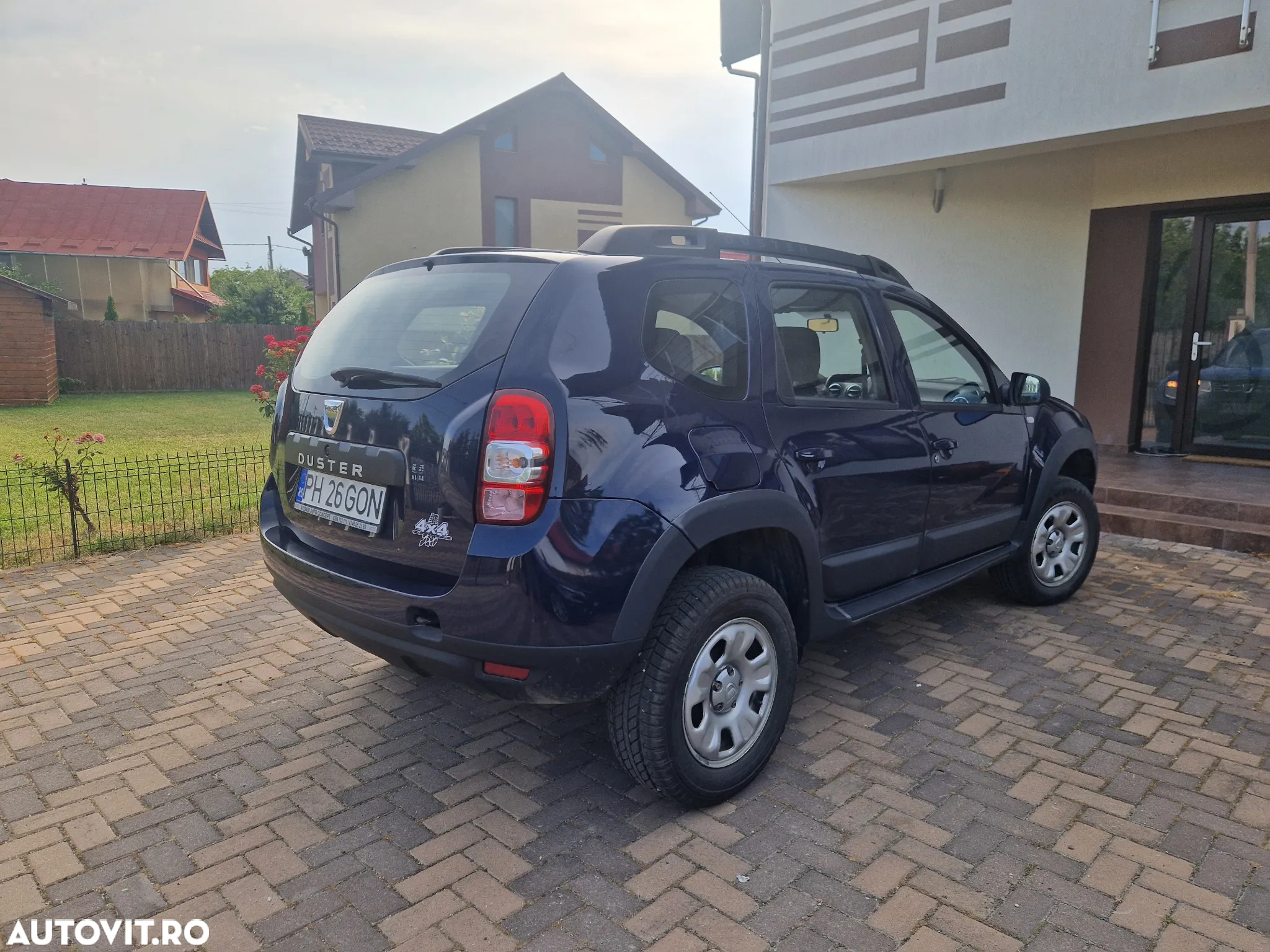 Dacia Duster 1.5 dCi 4x4 Laureate - 3