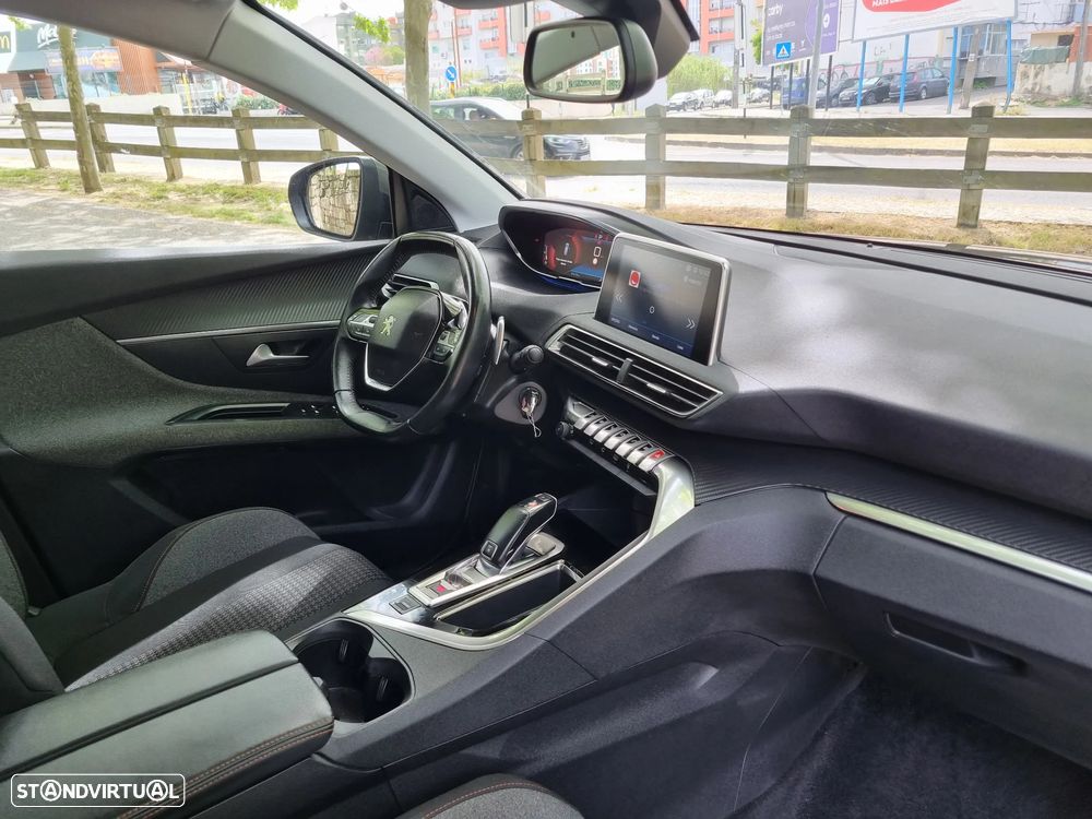 Peugeot 5008 PureTech 130 EAT8 Stop & Start Active Pack - 22