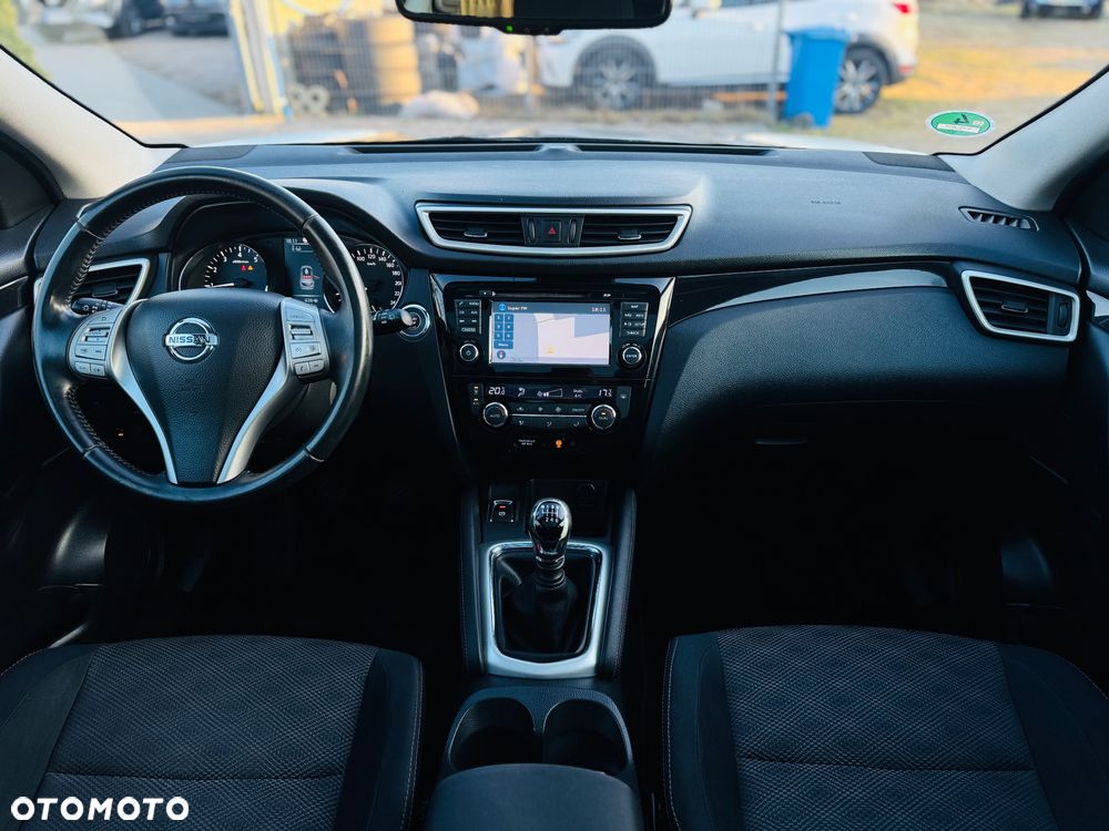 Nissan Qashqai 1.2 DIG-T Tekna - 12