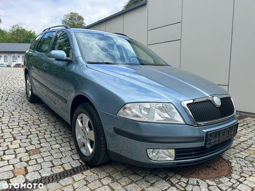 Skoda Octavia 1.6 Combi Classic - 3