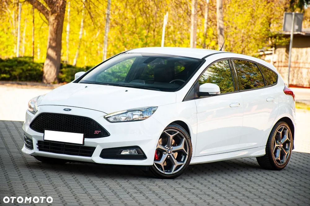 Ford Focus 2.0 TDCi ST mit Leder-Exclusiv-Paket - 8