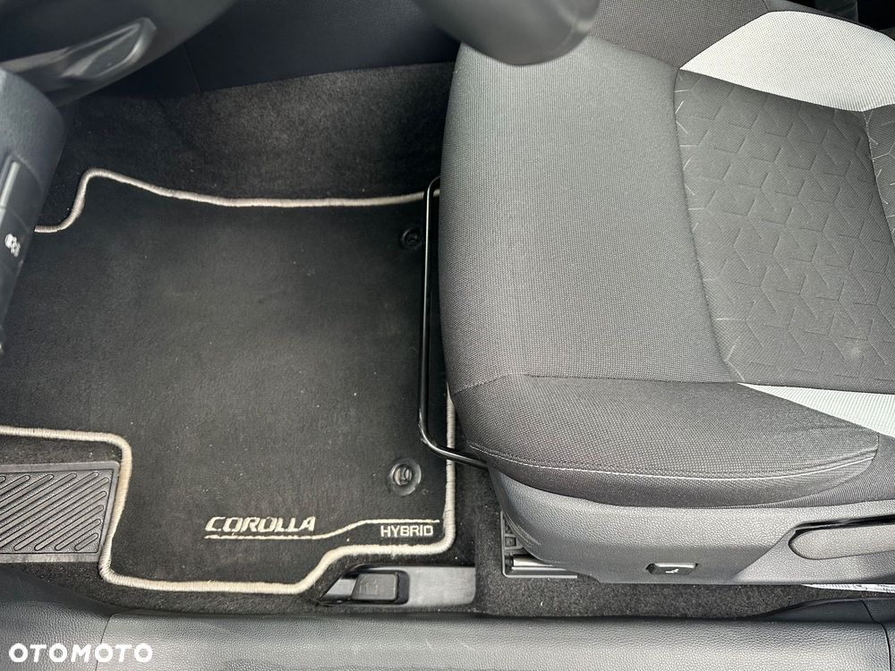 Toyota Corolla - 8