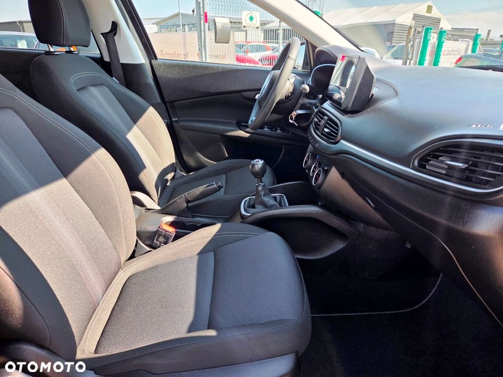 Fiat Tipo 1.4 16V More - 28