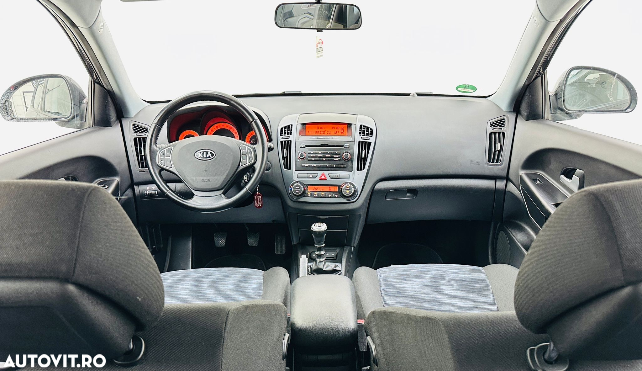 Kia Ceed - 6