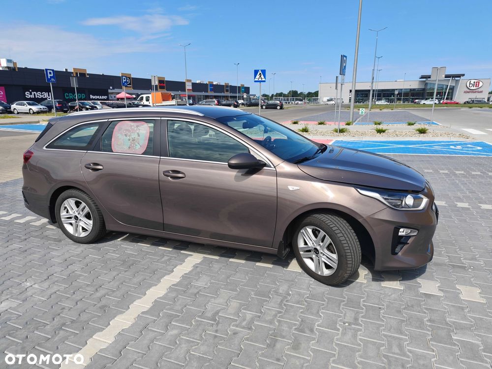 Kia Ceed - 1