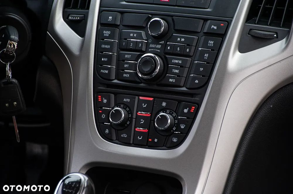 Opel Astra 1.6 Turbo 150 Jahre - 21