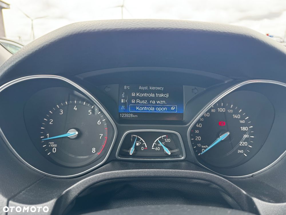 Ford Focus 1.0 EcoBoost Start-Stopp-System ST-LINE - 28