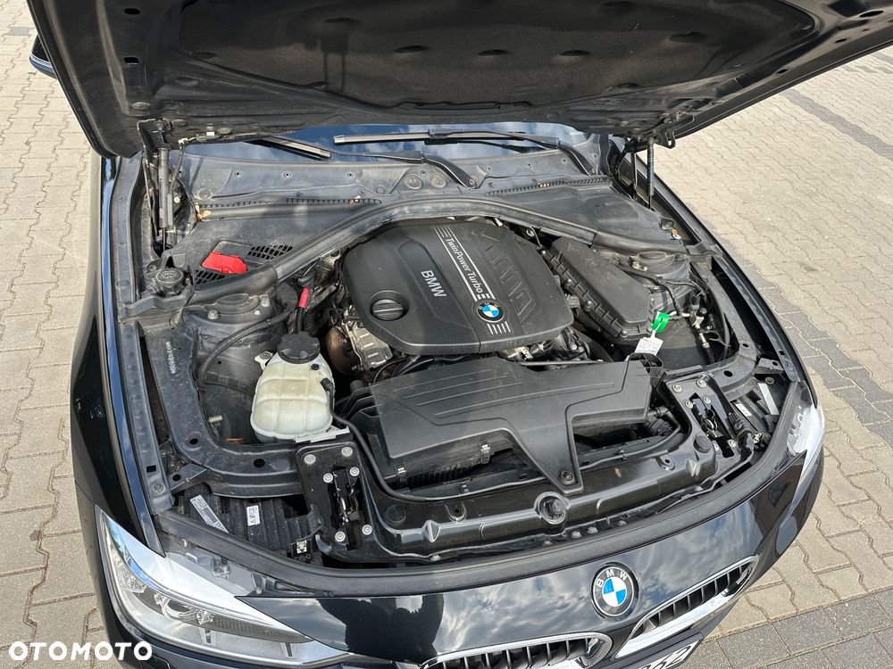 BMW Seria 3 318d DPF Edition Sport - 22