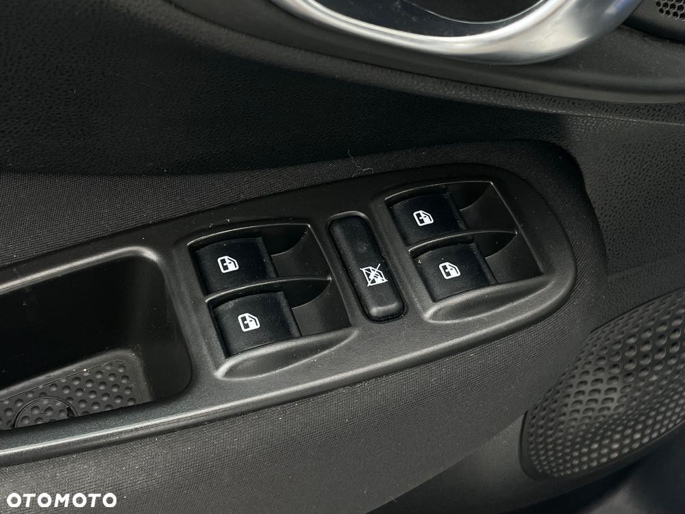 Fiat 500L 1.4 16V City Cross - 9