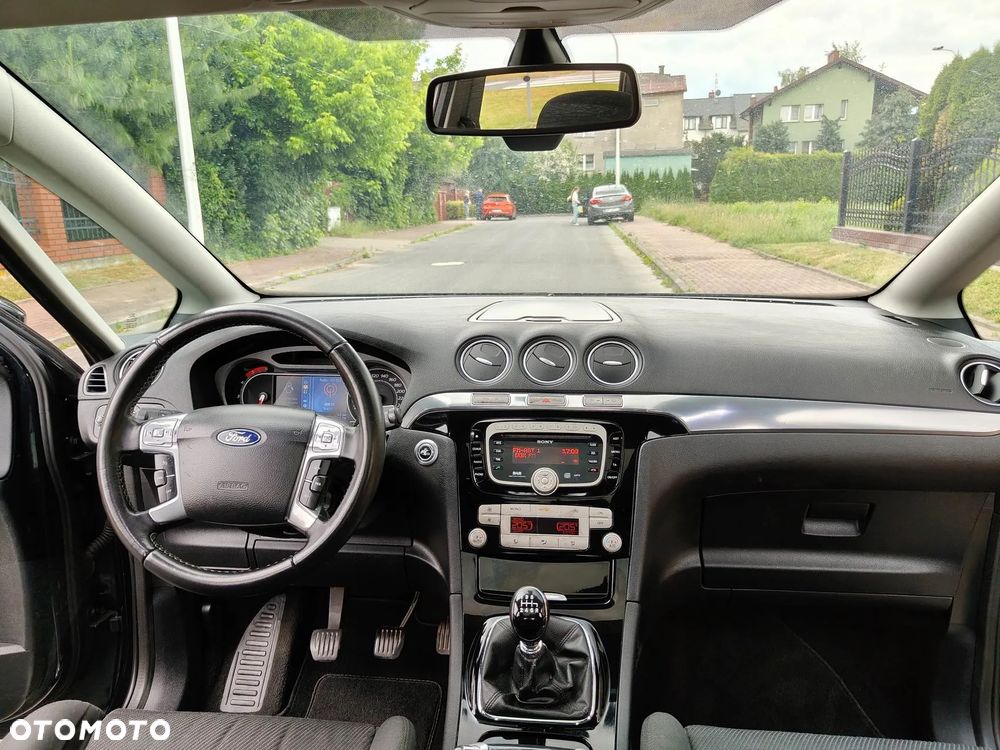 Ford S-Max - 24